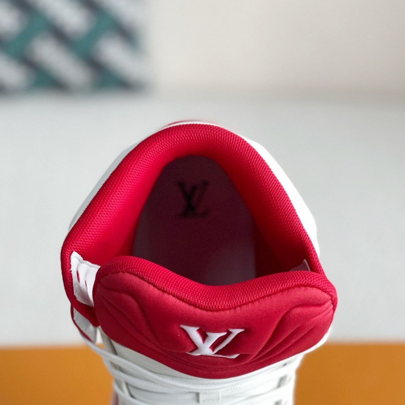 L0*is V*t0n TRAINER SNEAKERS