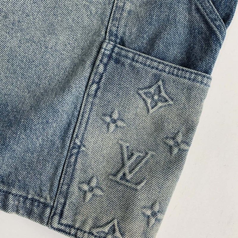 L0*is V*t0n Jean shorts