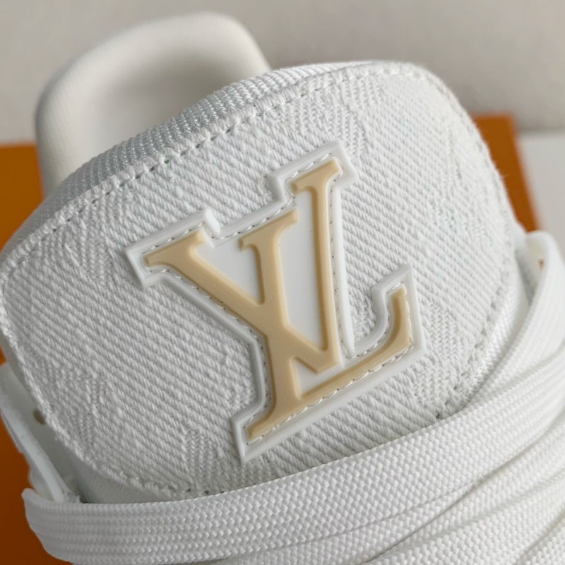 L0*is V*t0n TRAINER SNEAKERS