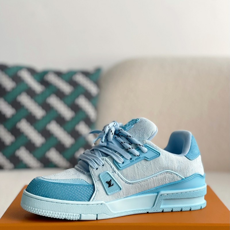 L0*is V*t0n TRAINER SNEAKERS