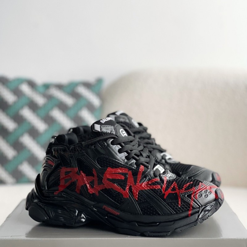 Ba*len*cia*ga Runner Sneakers