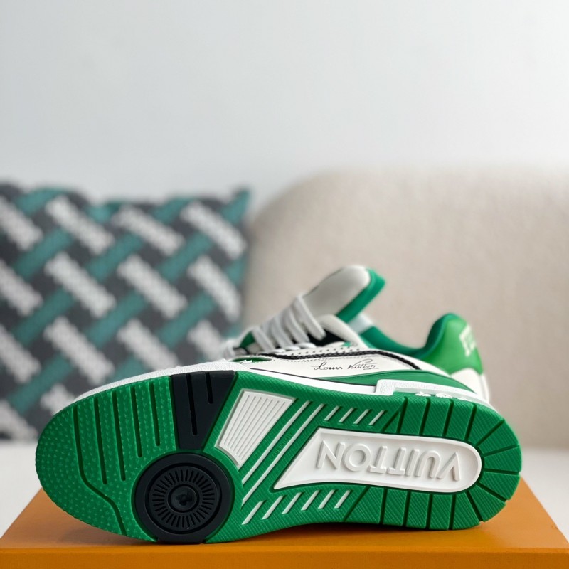 L0*is V*t0n TRAINER SNEAKERS