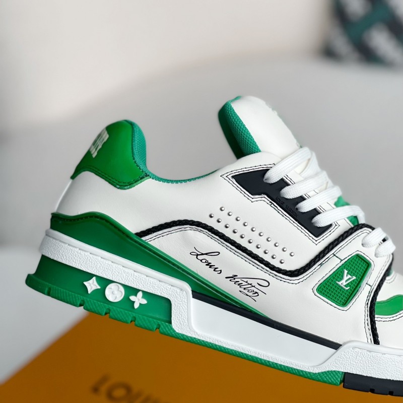 L0*is V*t0n TRAINER SNEAKERS