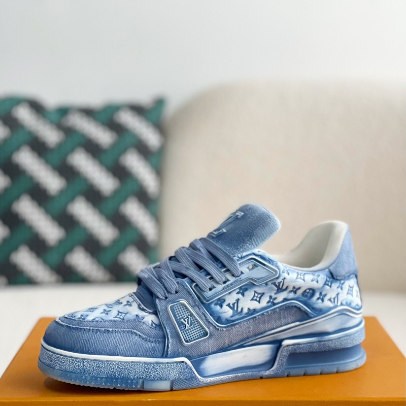 L0*is V*t0n TRAINER SNEAKERS