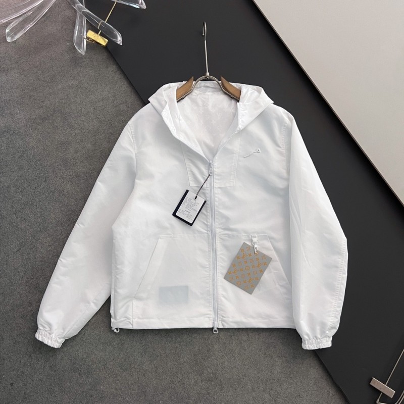 L0*is V*t0n 24 new double-sided printed Presbyterian jacket